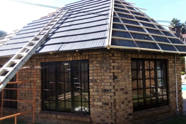 Harvey Thatch Tile Installation